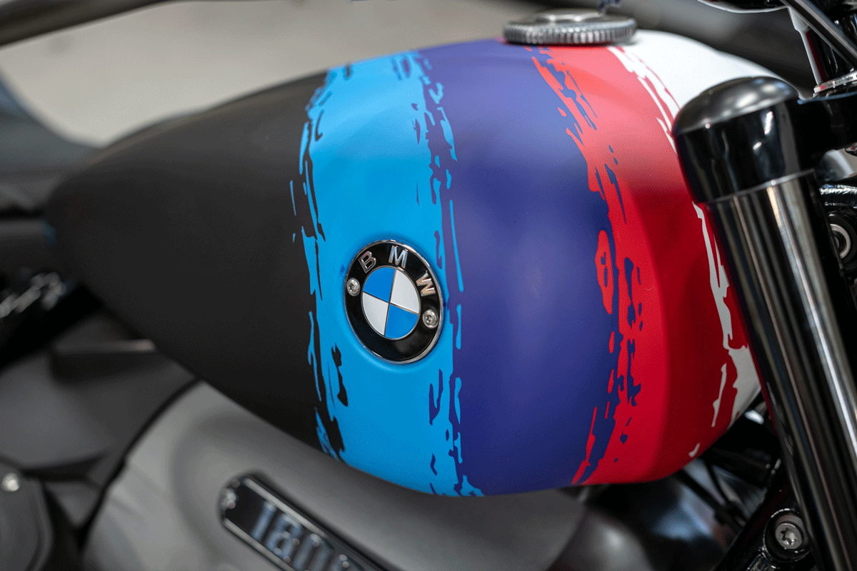 BMW Motorrad announces R18M and R18 Aurora video-banner
