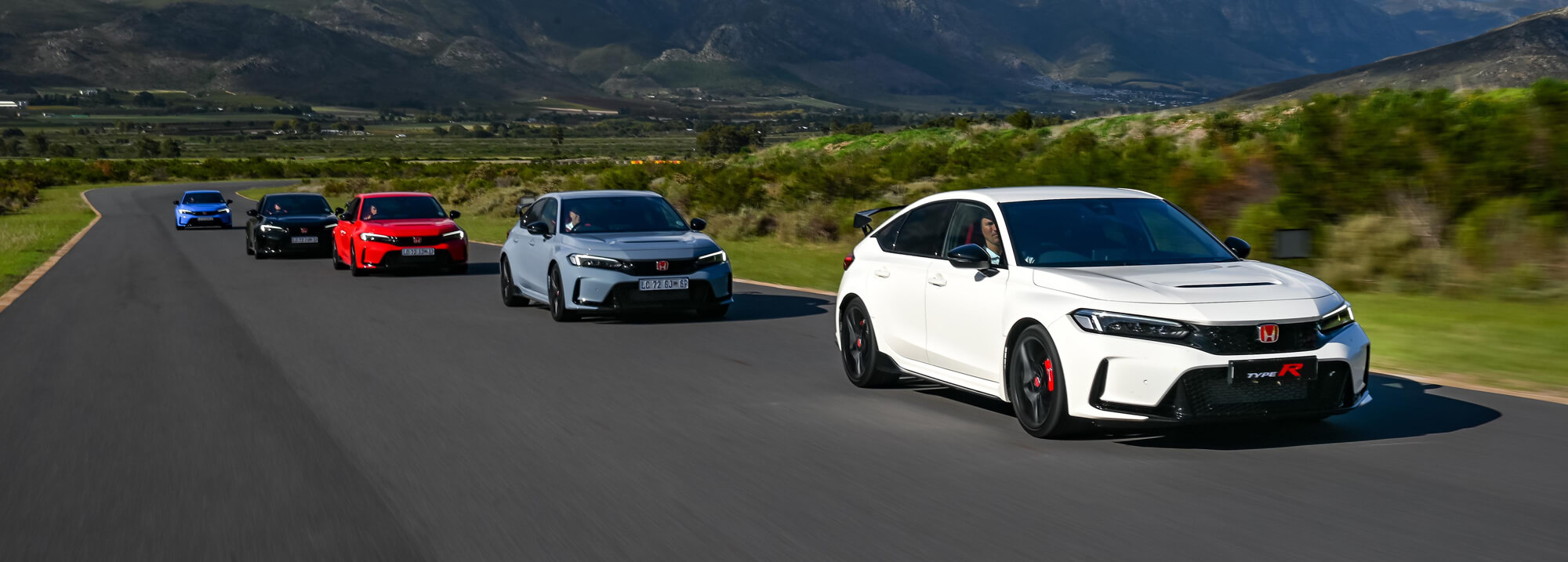 Honda Civic Type R named Performance Car of the year at the 2023 TopGear.com Awards video-banner