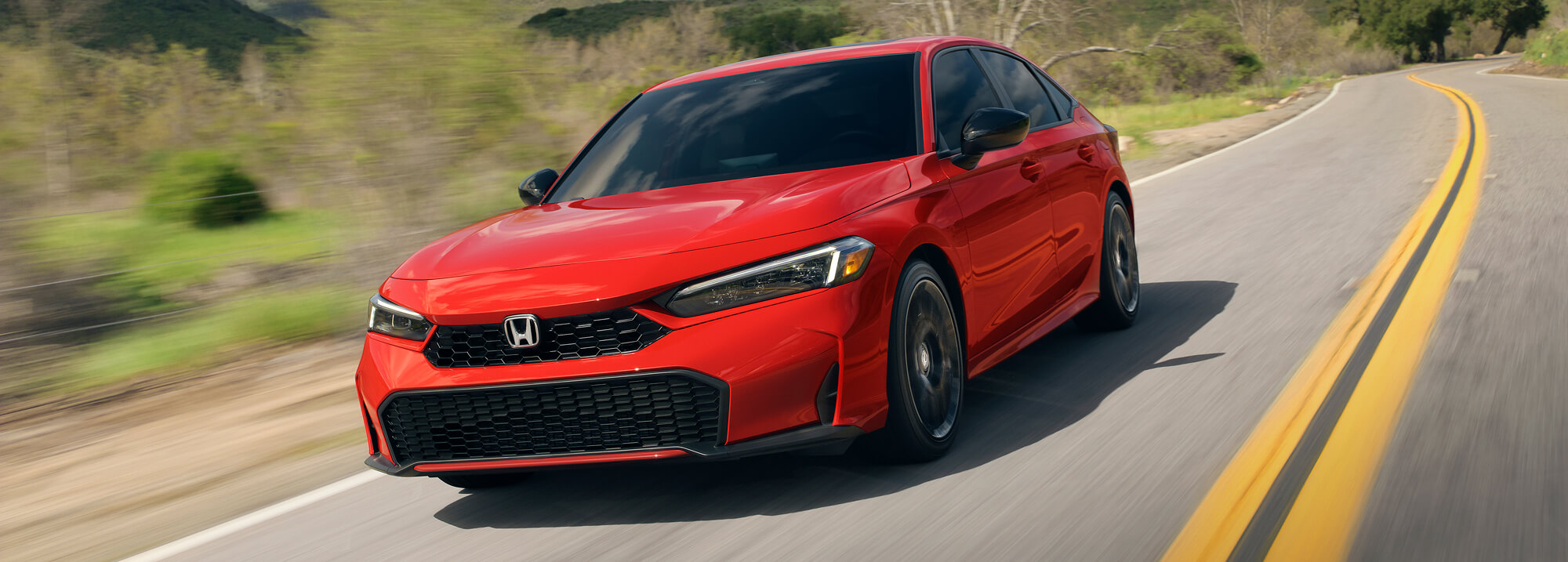 Honda Civic treated to refreshed design, modern tech and expanded drivetrain options video-banner