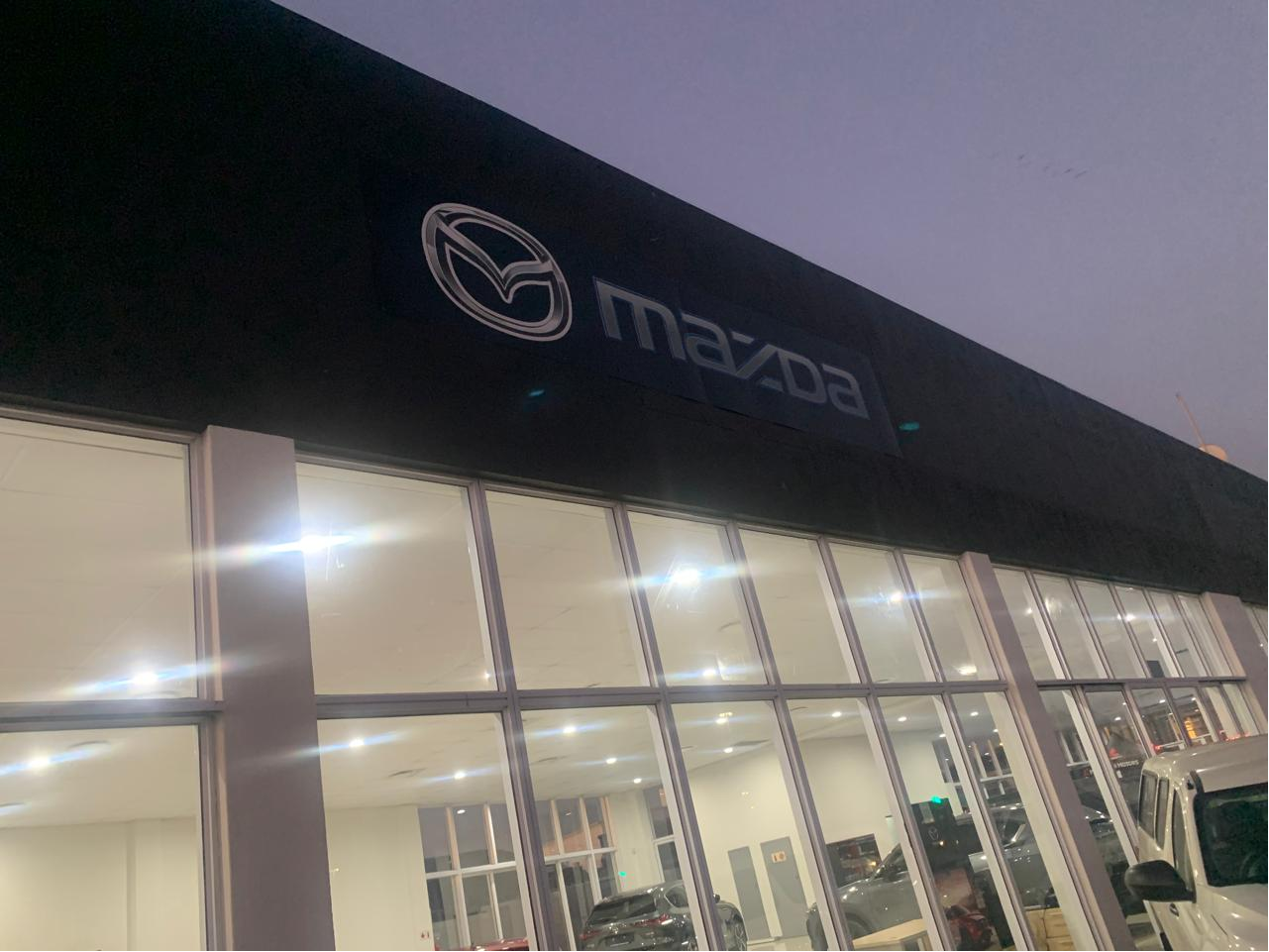 Motus Mazda Cape Town dealer image0