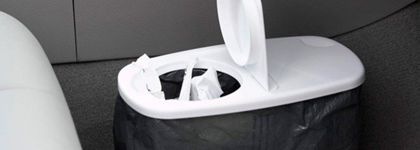 Car Hack: Use a plastic cereal container as a trash can! 