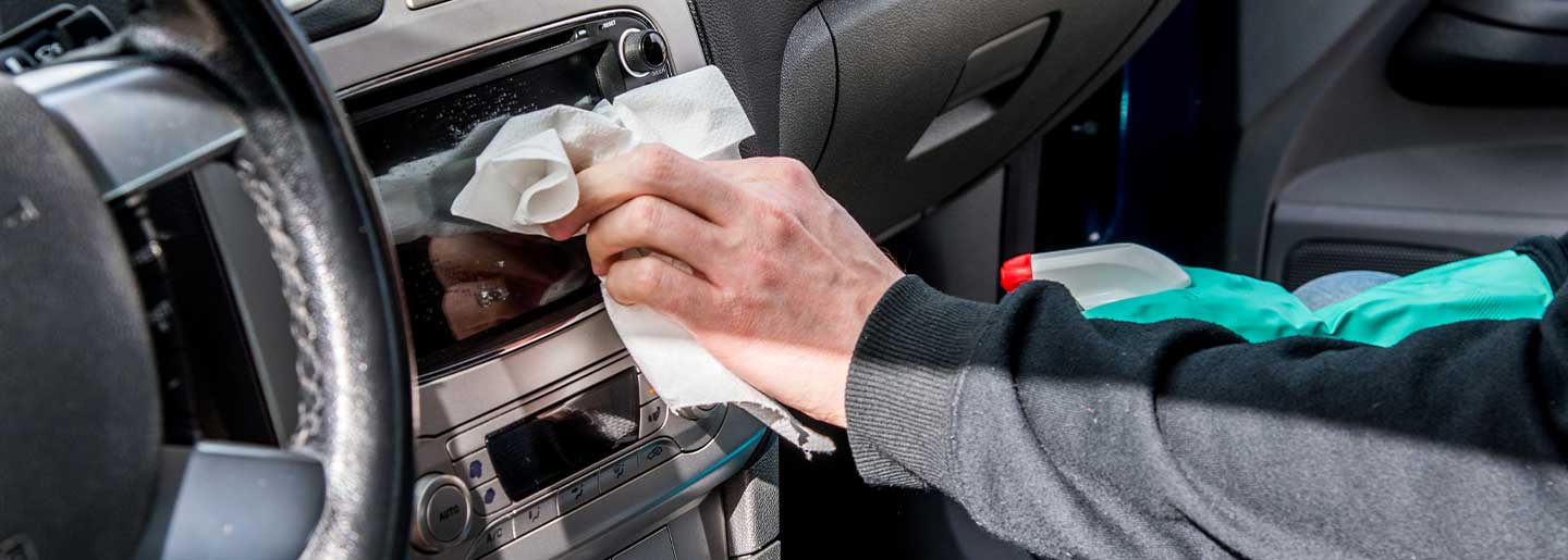 Car Hack: Roller towel to the rescue!