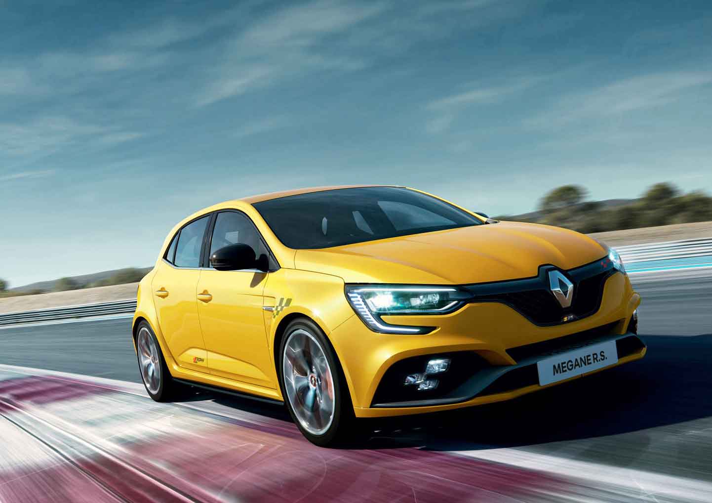 Renault Megane R.S. 300 Trophy headed to SA